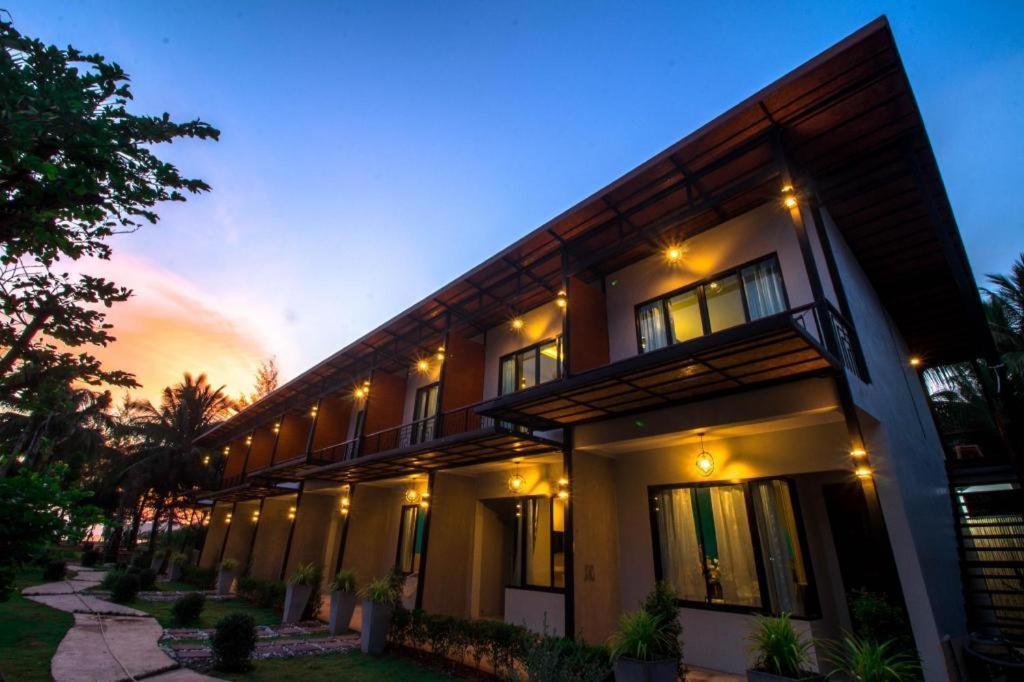 Seesea Resort Satun Extérieur photo
