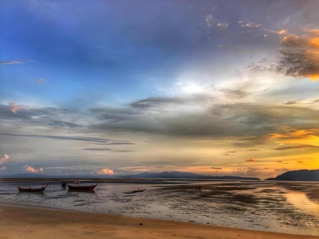 Seesea Resort Satun Extérieur photo