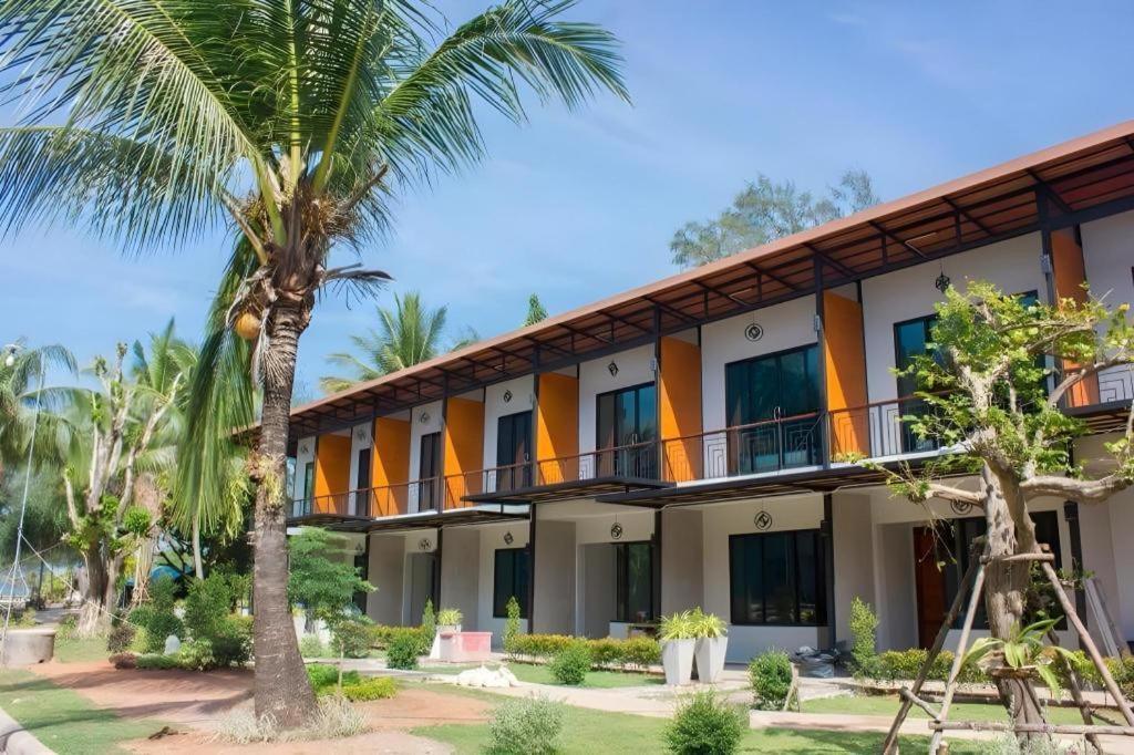 Seesea Resort Satun Extérieur photo