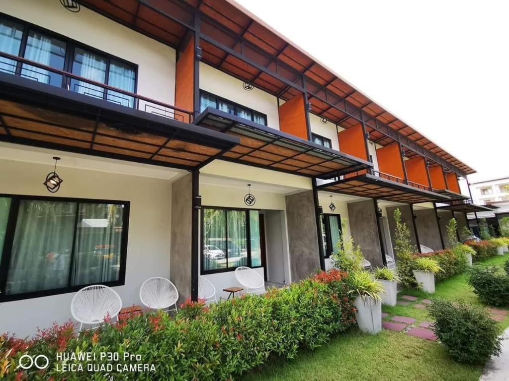 Seesea Resort Satun Extérieur photo