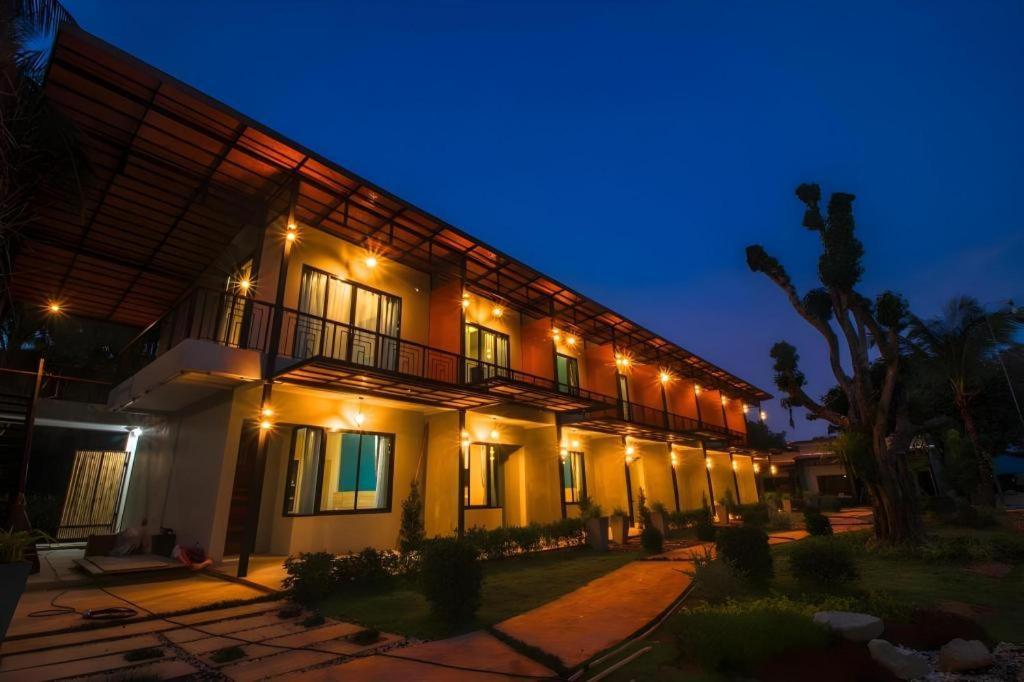 Seesea Resort Satun Extérieur photo