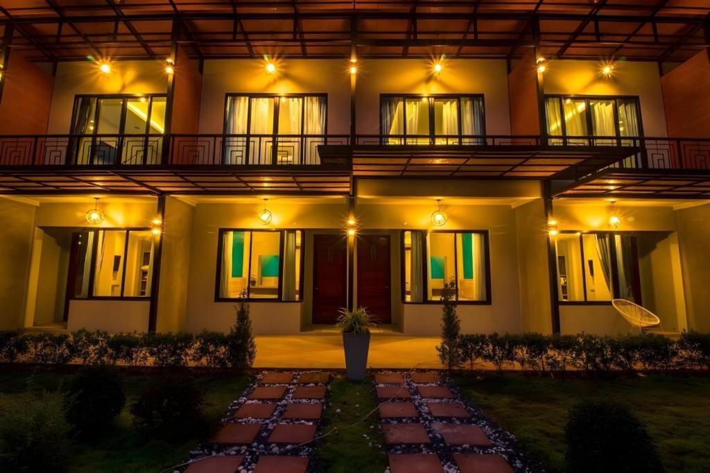 Seesea Resort Satun Extérieur photo